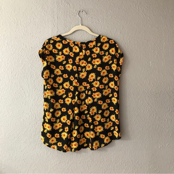 Pleione Sunflower Blouse - Size Small - Cute Floral Top - Picture 5 of 6